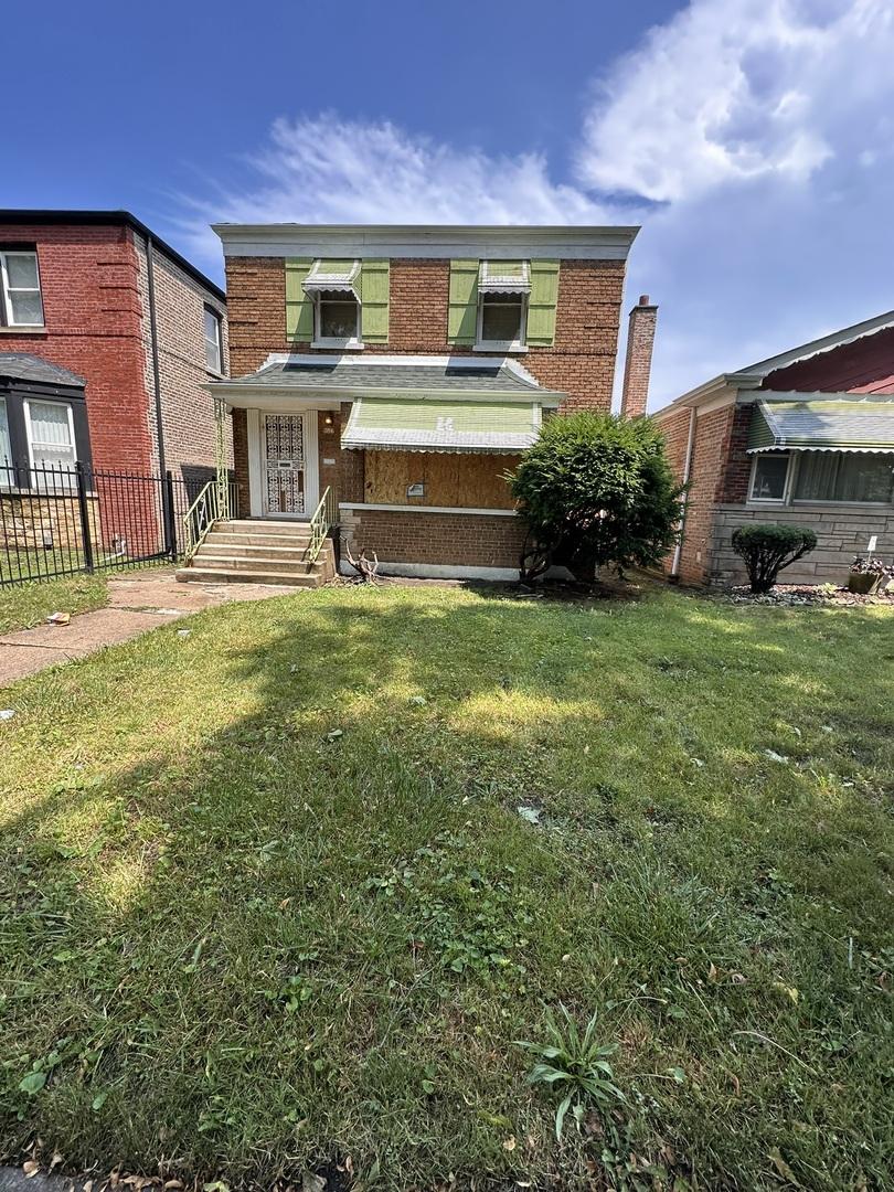 9527 S Woodlawn Ave., Chicago, IL 60628
