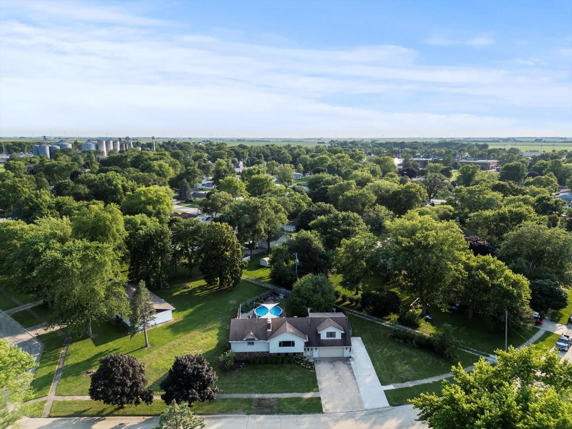 464 E Pilot Dr., Herscher, IL 60941