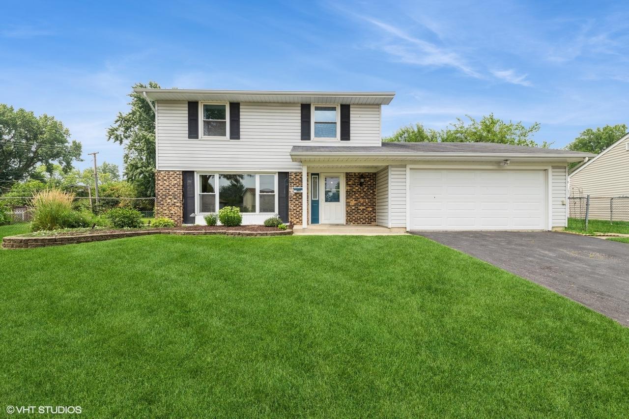 8022 S Carnaby Ct., Hanover Park, IL 60133