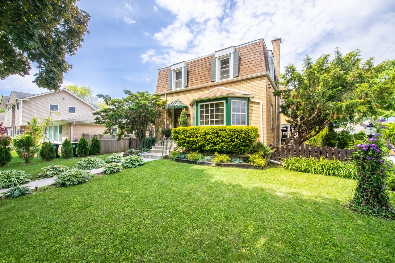 9244 Newcastle Ave., Morton Grove, IL 60053