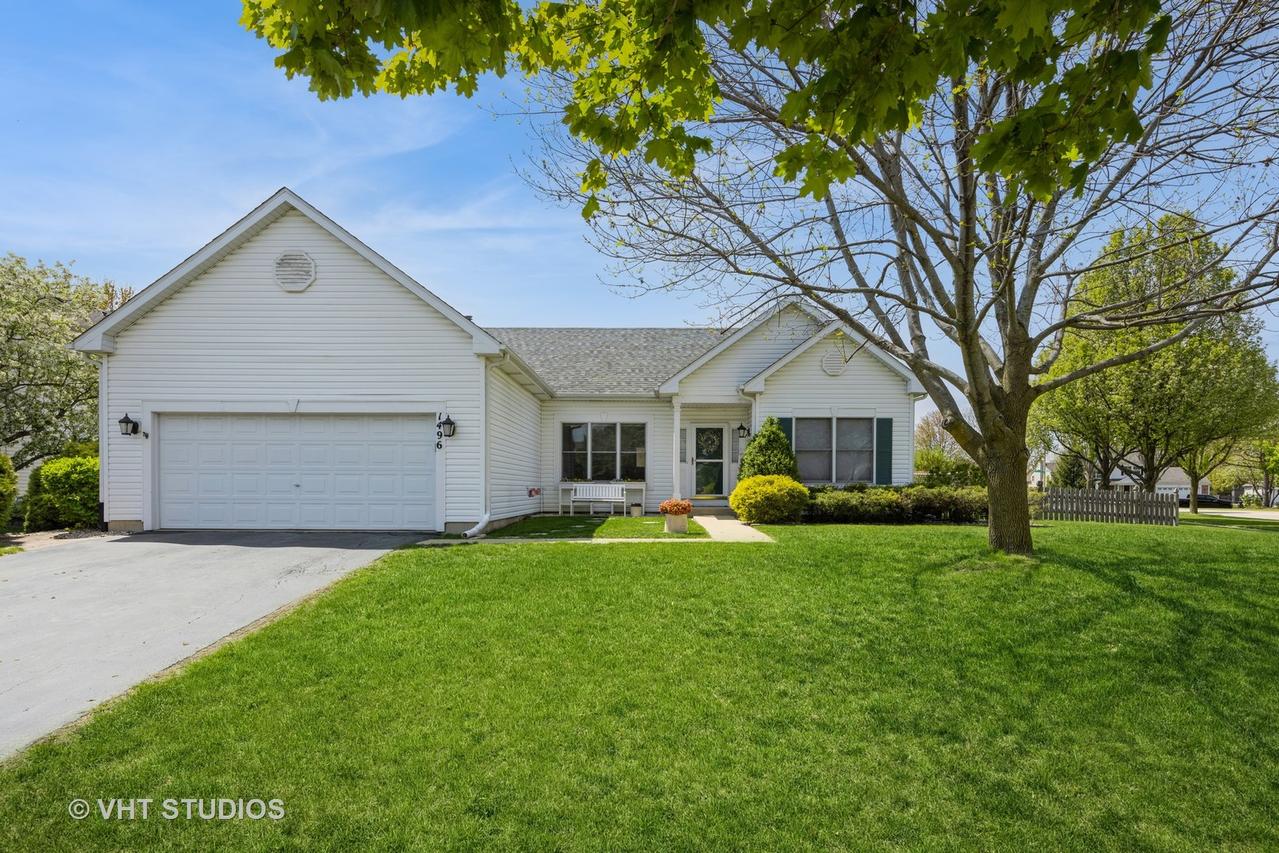 1496 Trailwood Dr., Crystal Lake, IL 60014