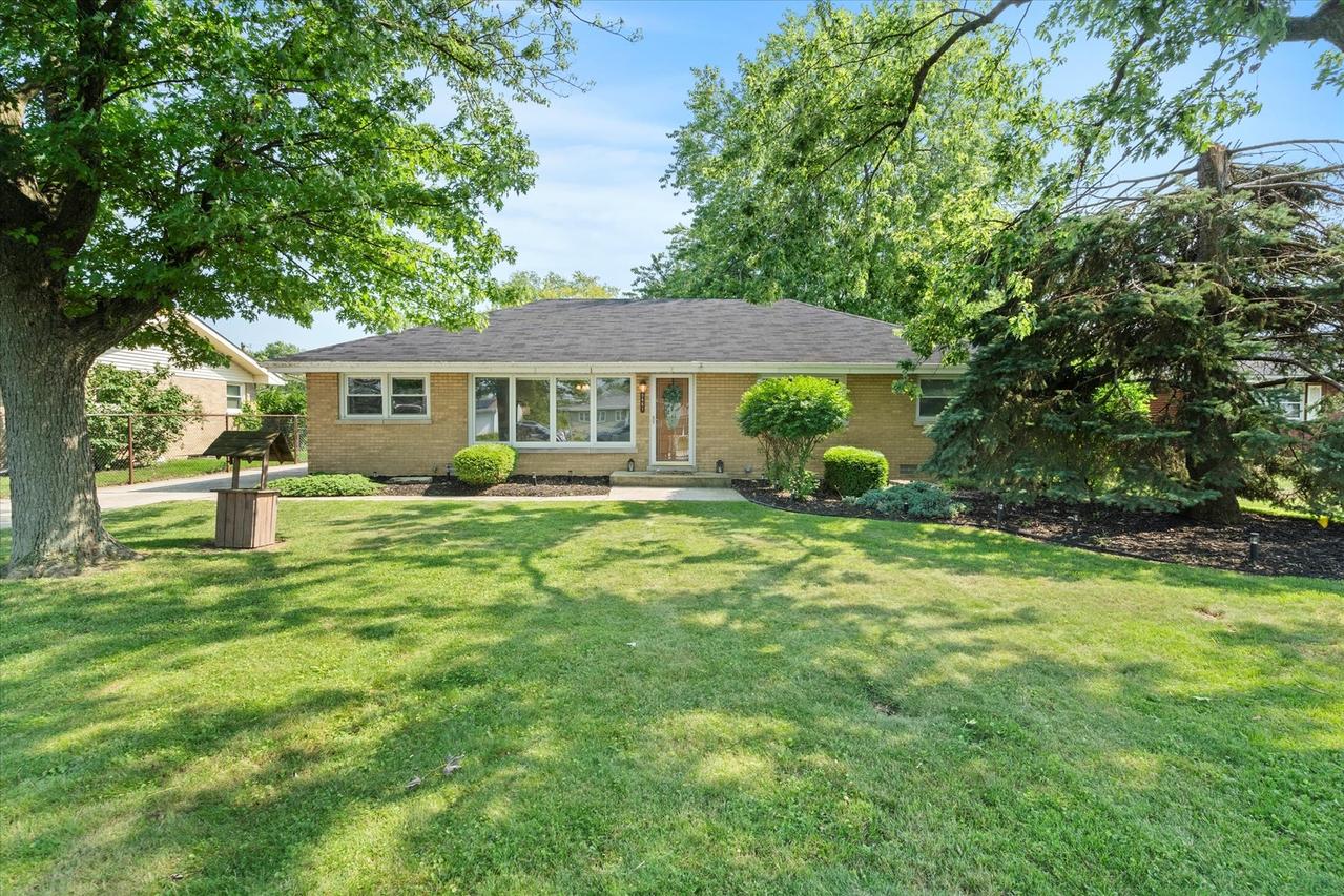 5661 W Roosevelt St., Monee, IL 60449