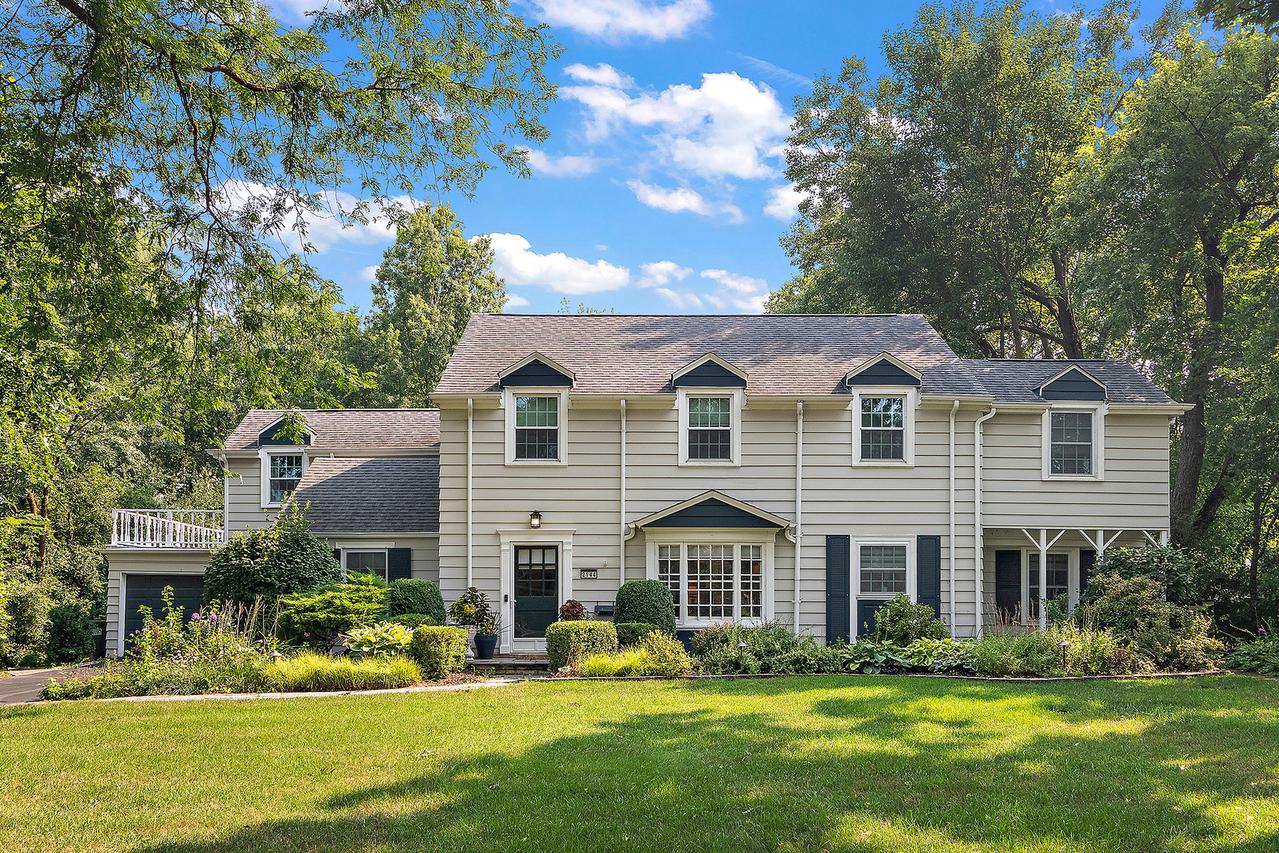 2144 Hagen Ln., Flossmoor, IL 60422