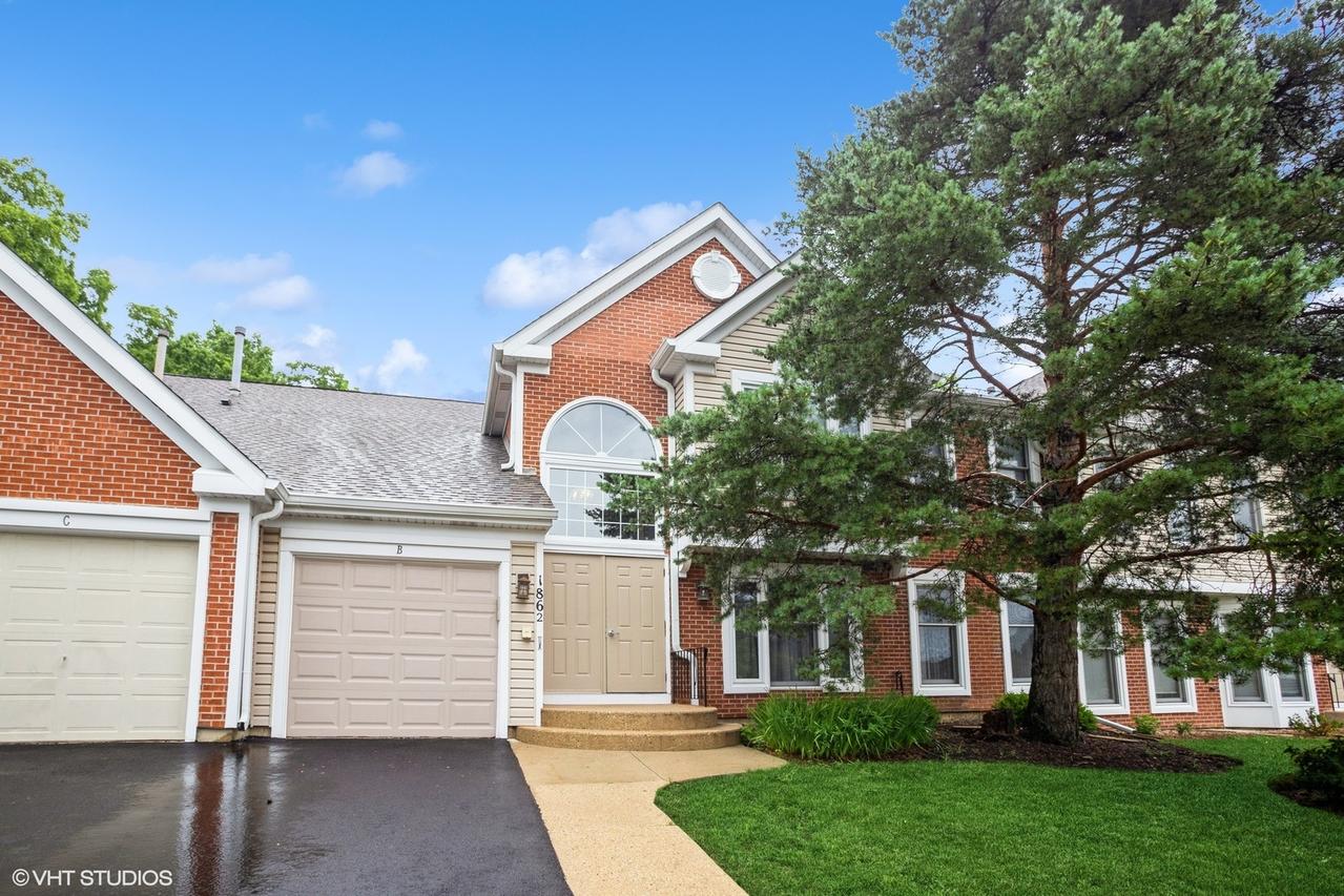 1862 Fox Run Dr. #D4, Elk Grove Village, IL 60007