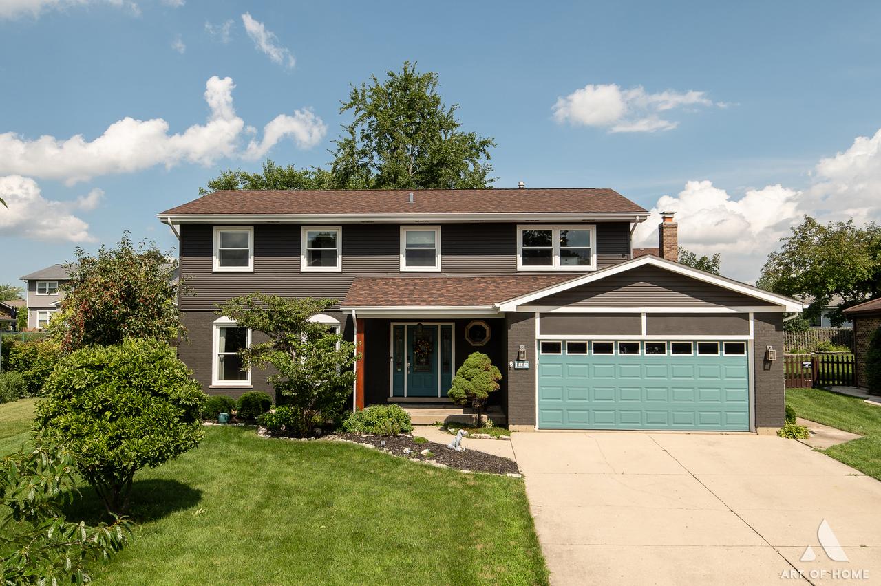 1109 Beach Comber Dr., Schaumburg, IL 60193
