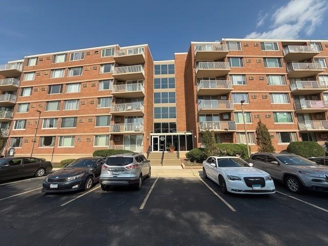 2211 S Highland Ave. #5C, Lombard, IL 60148