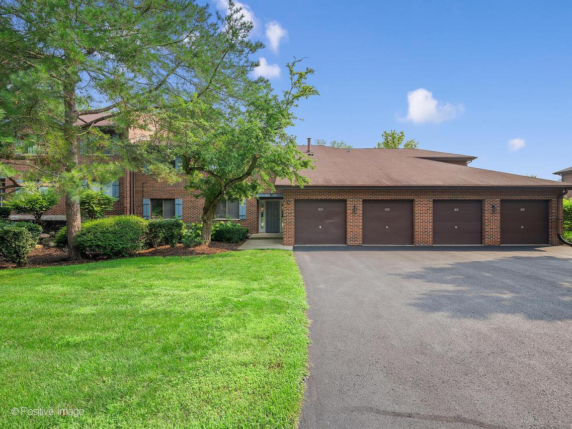 1874 Portsmouth Dr. #6-6C, Lisle, IL 60532