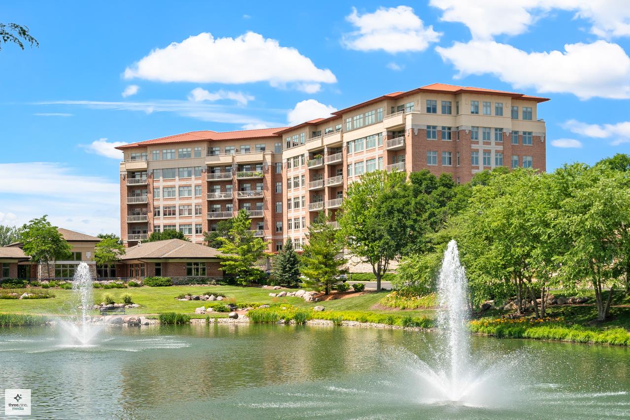 100 Prairie Park Dr. #311, Wheeling, IL 60090