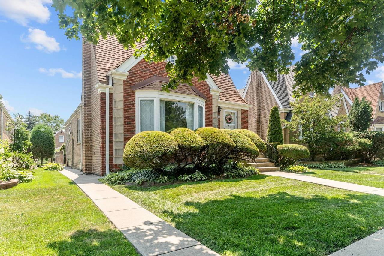 6963 W School St., Chicago, IL 60634