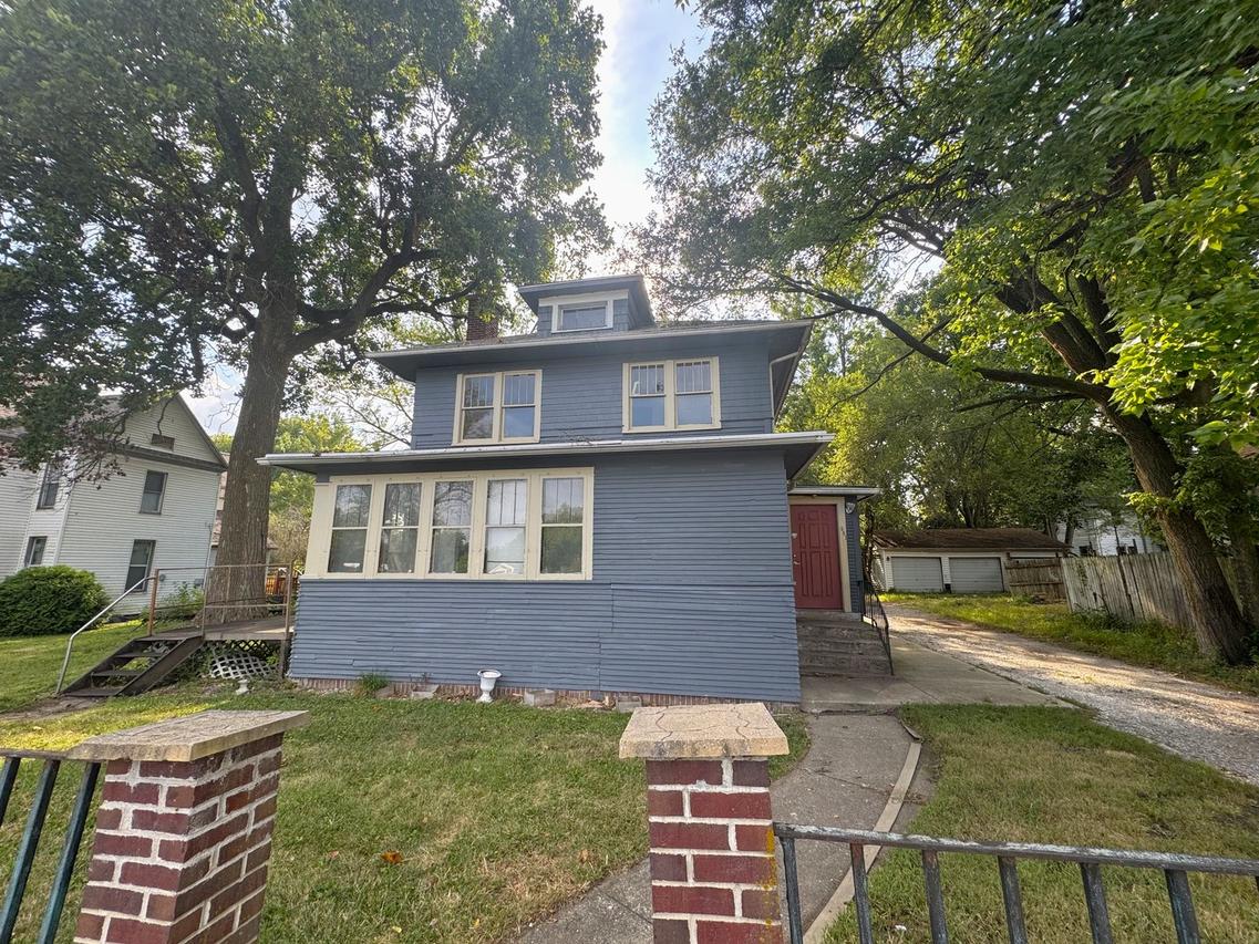 1003 N Randolph St., Champaign, IL 61820