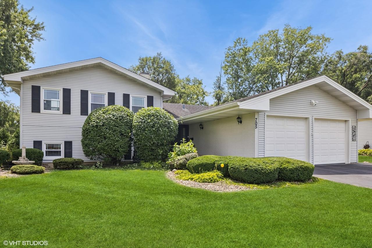21W705 Glen Valley Dr., Glen Ellyn, IL 60137