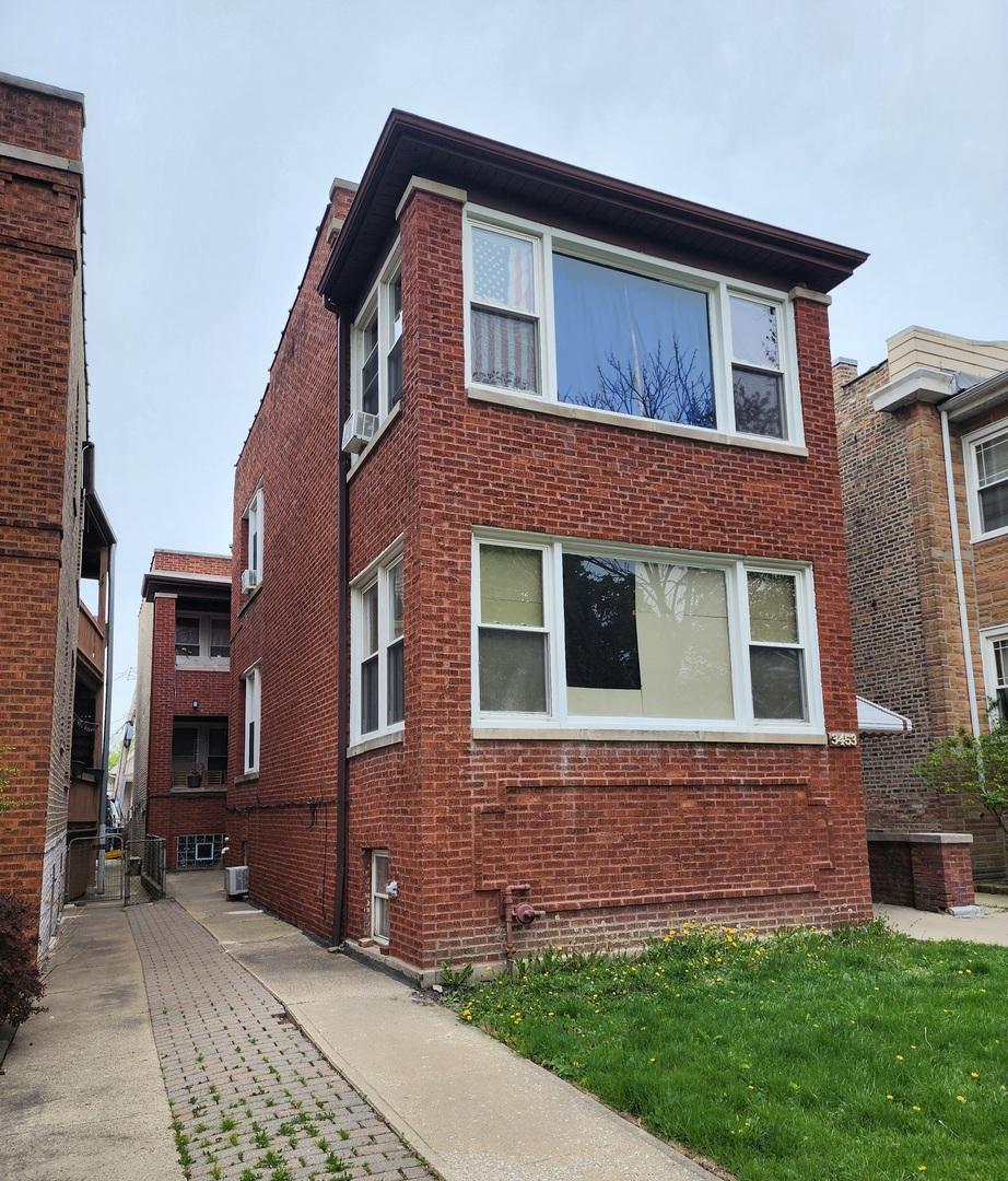 3453 N Harding Ave., Chicago, IL 60618