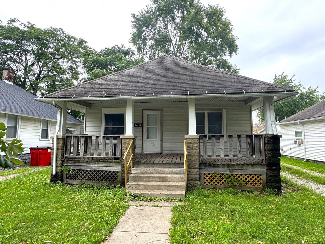 1306 1/2 N Champaign St., Champaign, IL 61820