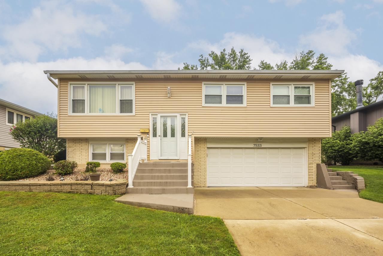 7533 161st Pl., Tinley Park, IL 60477