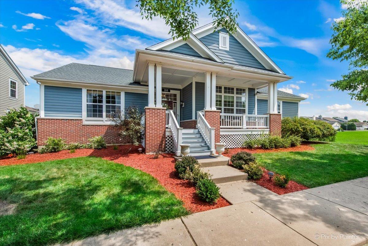 108 Gillett St., Sugar Grove, IL 60554