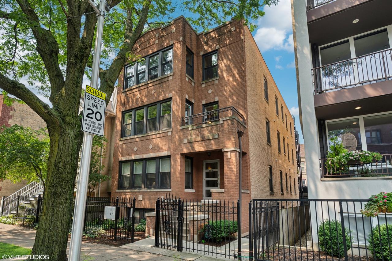 2310 N Leavitt Ave. #2, Chicago, IL 60647