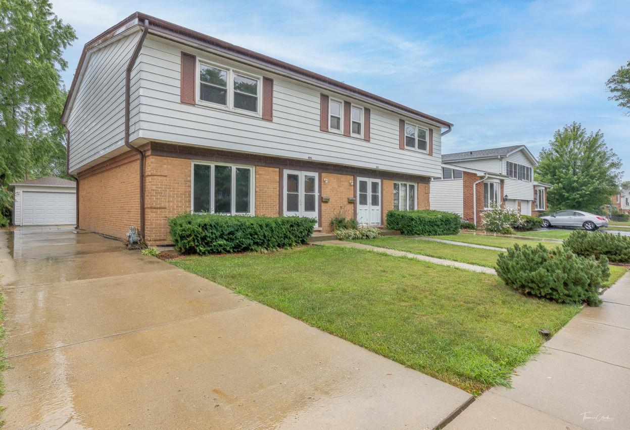 405 E Valley Ln., Arlington Heights, IL 60004