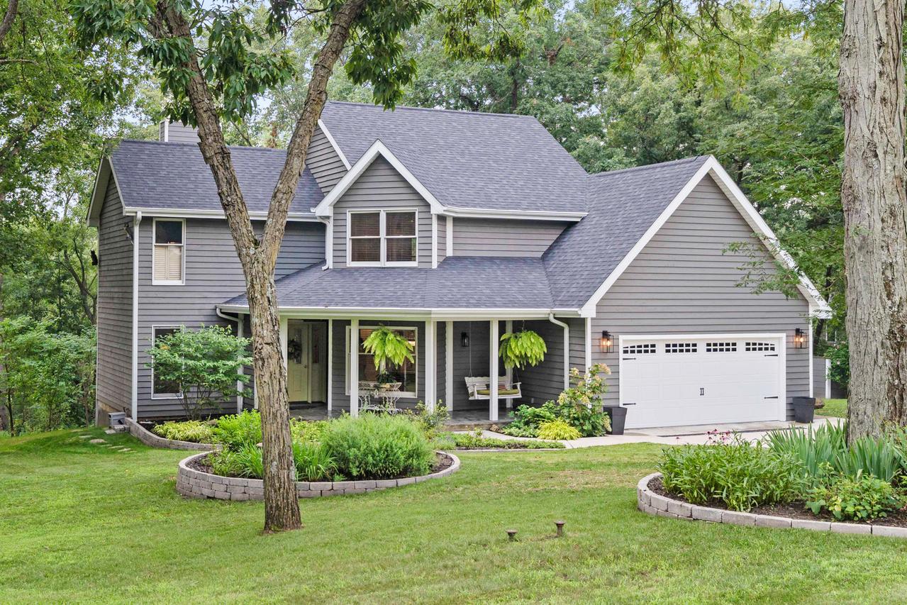 507 N Sangamon Ln., Dixon, IL 61021