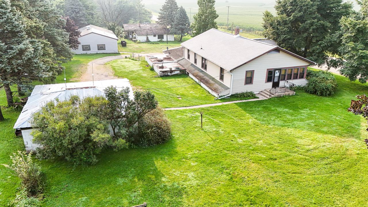 7916 W Pines Rd., Polo, IL 61064