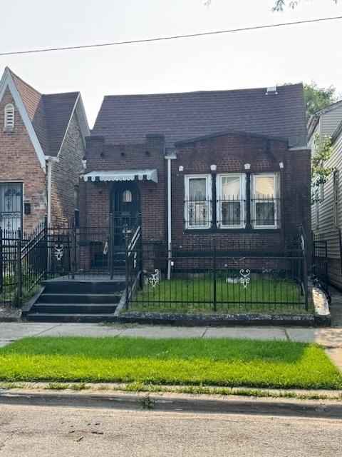 7203 S Winchester Ave., Chicago, IL 60636