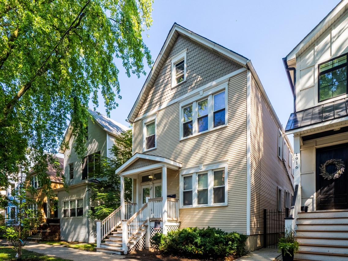 1920 W School St., Chicago, IL 60657