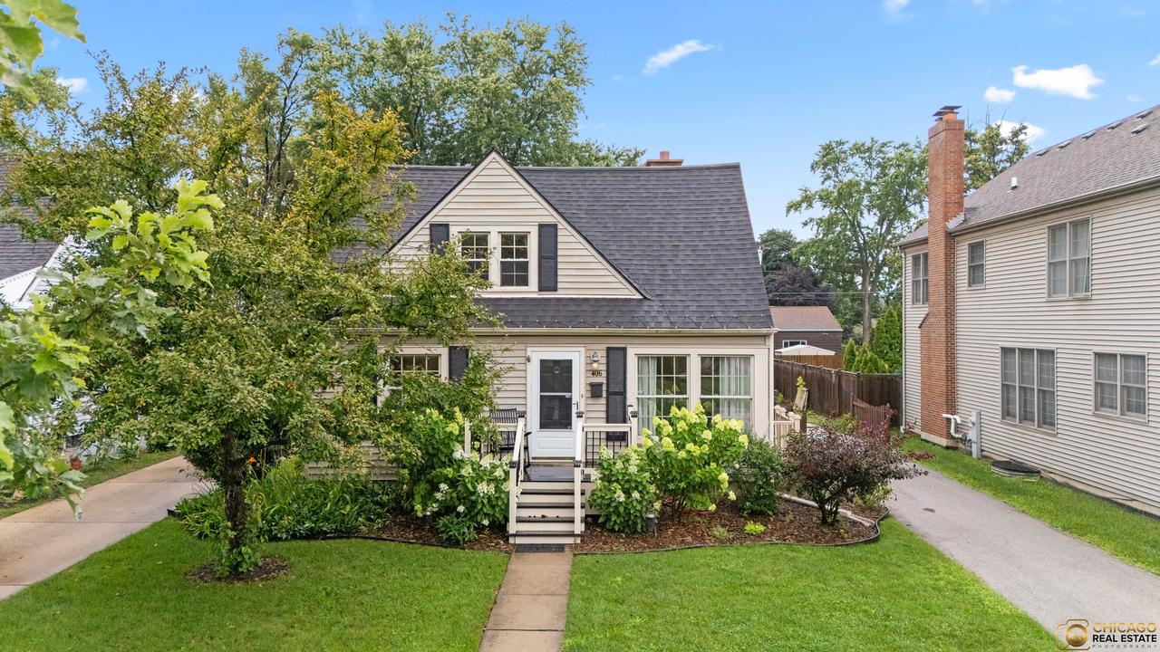 406 W Avery St., Elmhurst, IL 60126