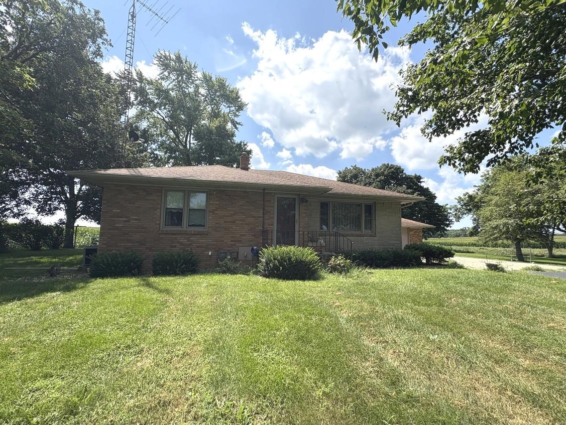 7262 E 3200 N Rd., Manville, IL 61319