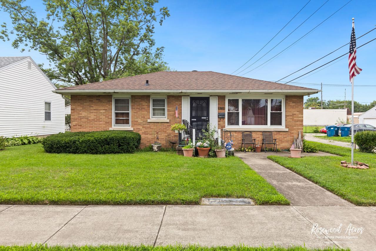 1351 S 5th Ave., Kankakee, IL 60901