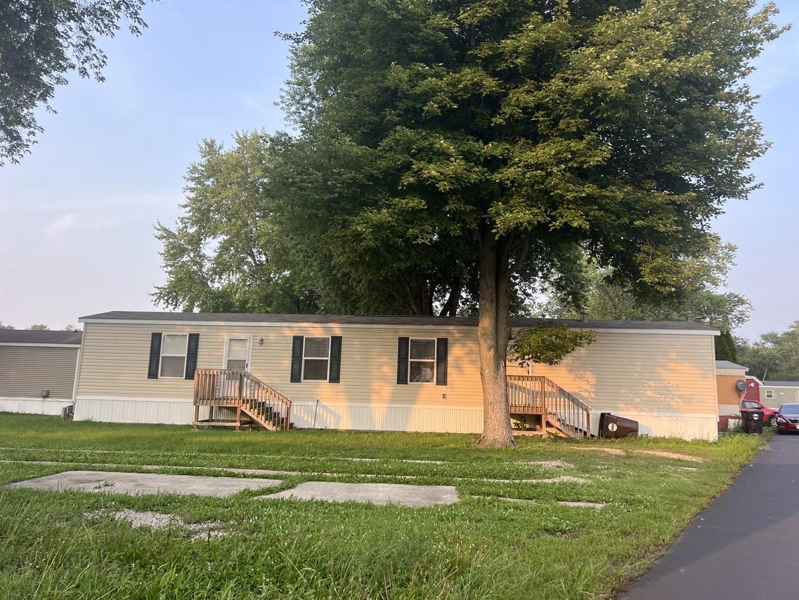 1233 Cypress Ln., Rantoul, IL 61866