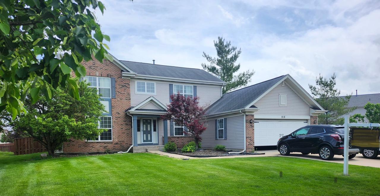 818 N Edgewater Ln., Shorewood, IL 60404