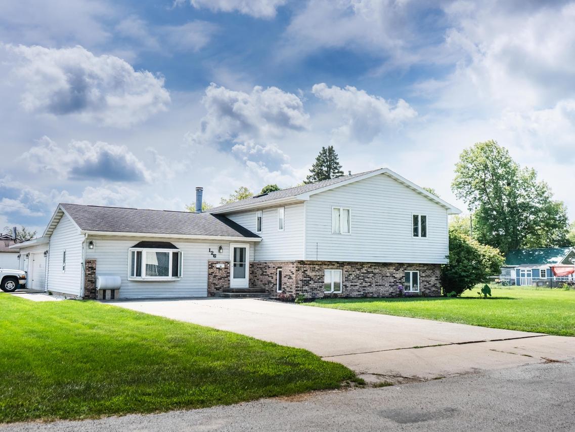 126 E Diller St., Pontiac, IL 61764