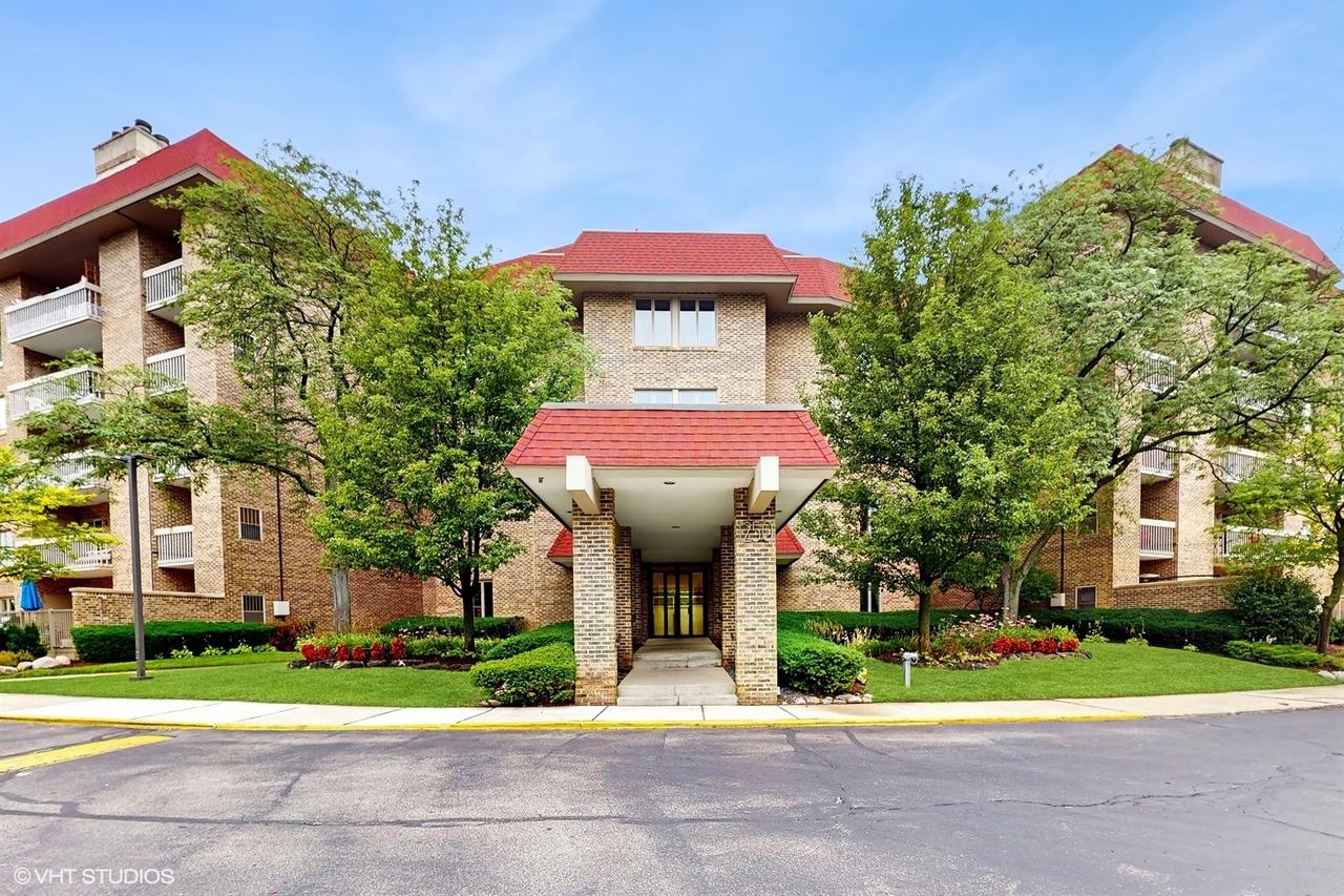 [Address Hidden by Seller], Northbrook, IL 60062
