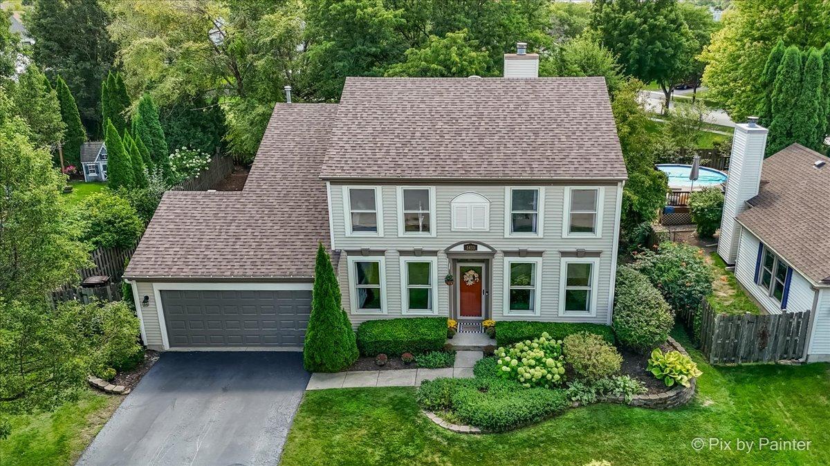 1433 Woodscreek Cir., Crystal Lake, IL 60014