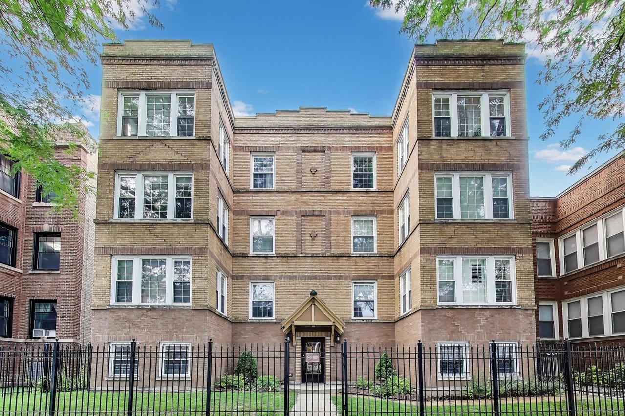 3222 W Eastwood Ave. #1W, Chicago, IL 60625