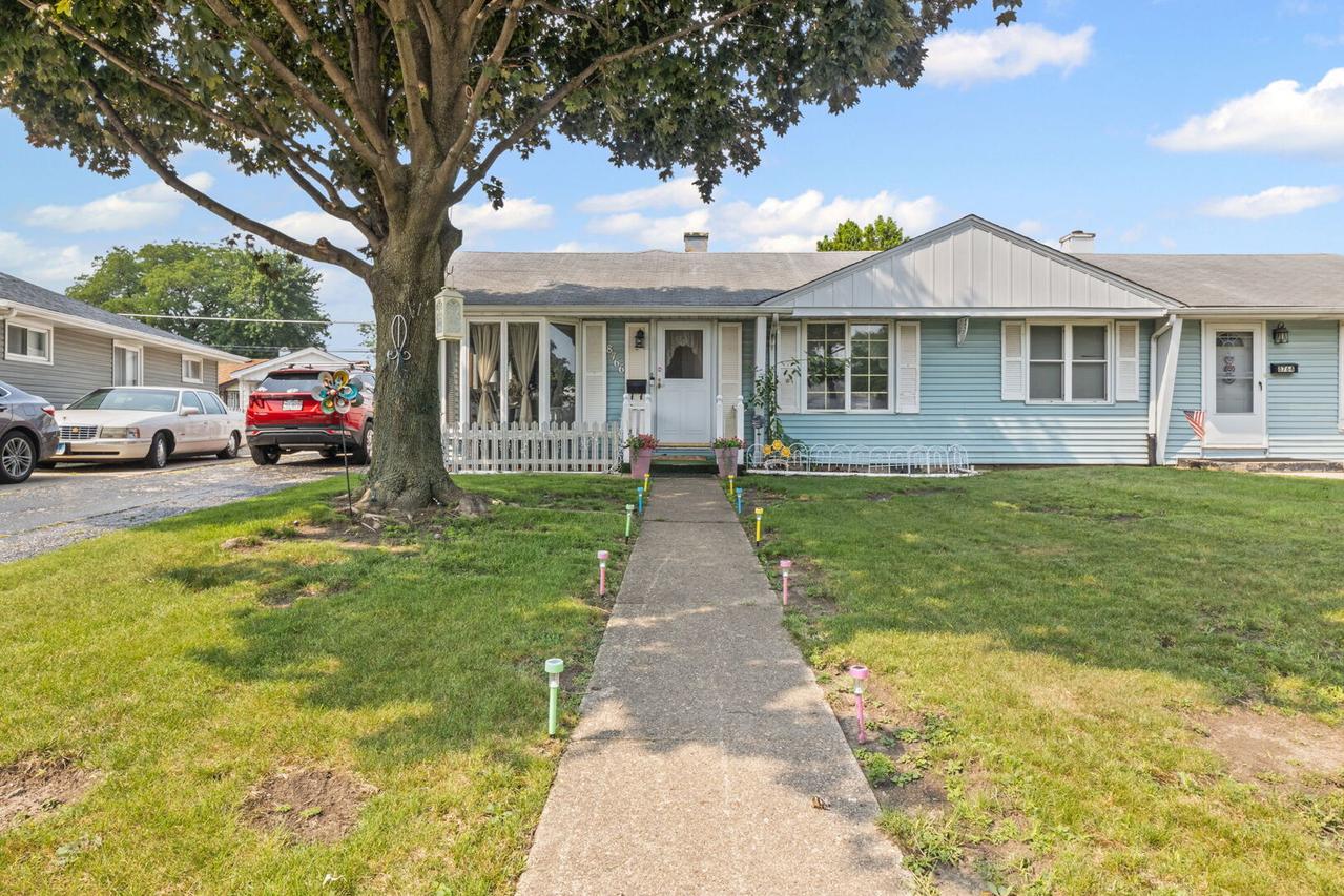 8766 S Duffy Ave., Hometown, IL 60456