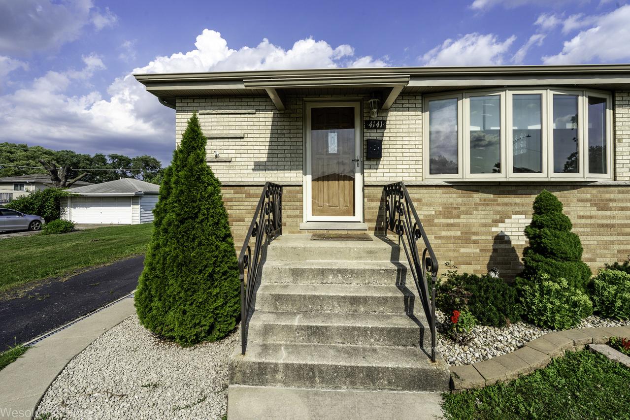 4141 Wehrman Ave., Schiller Park, IL 60176