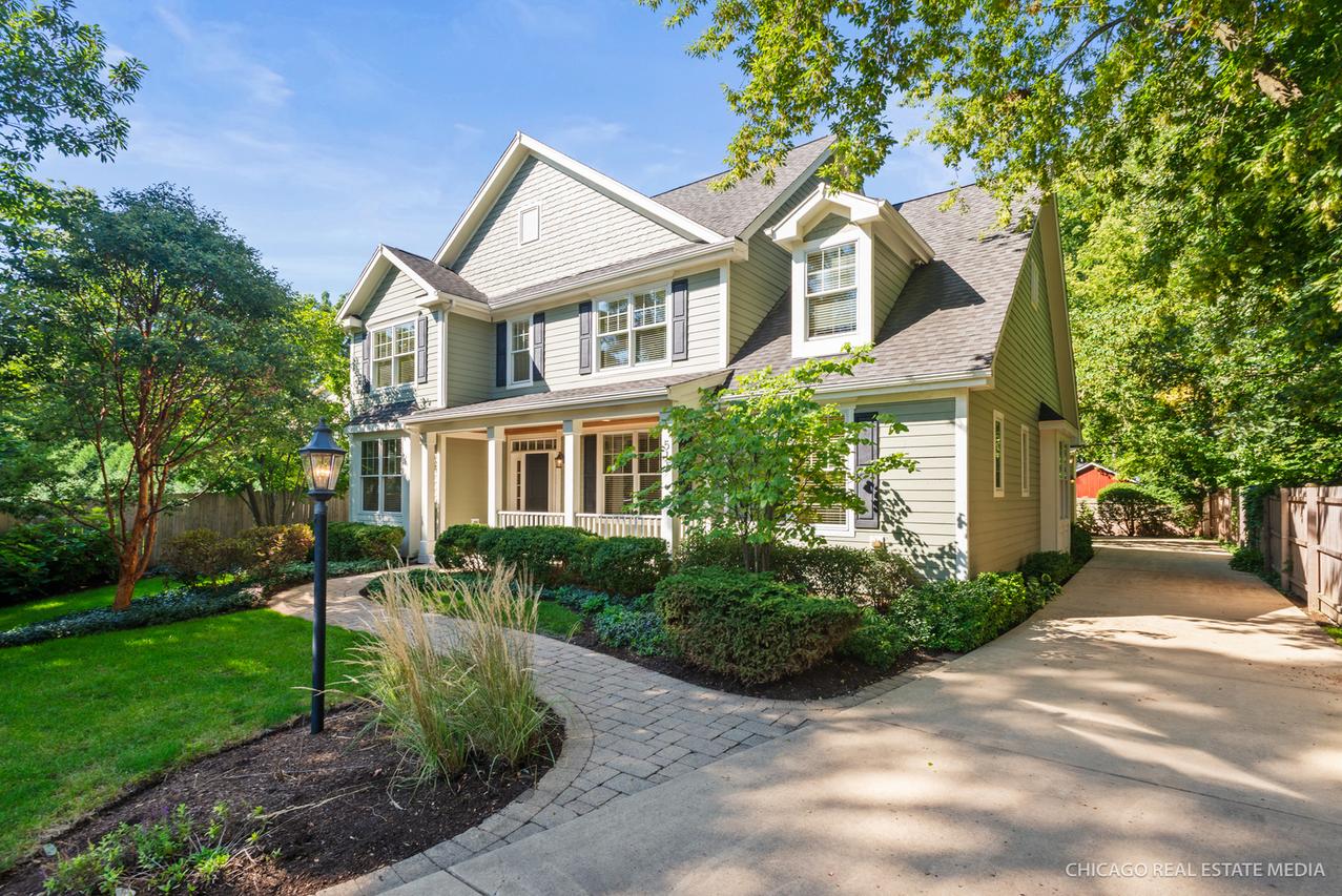 511 S 7th St., St. Charles, IL 60174