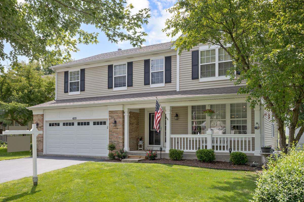 655 S Haverhill Ln., South Elgin, IL 60177