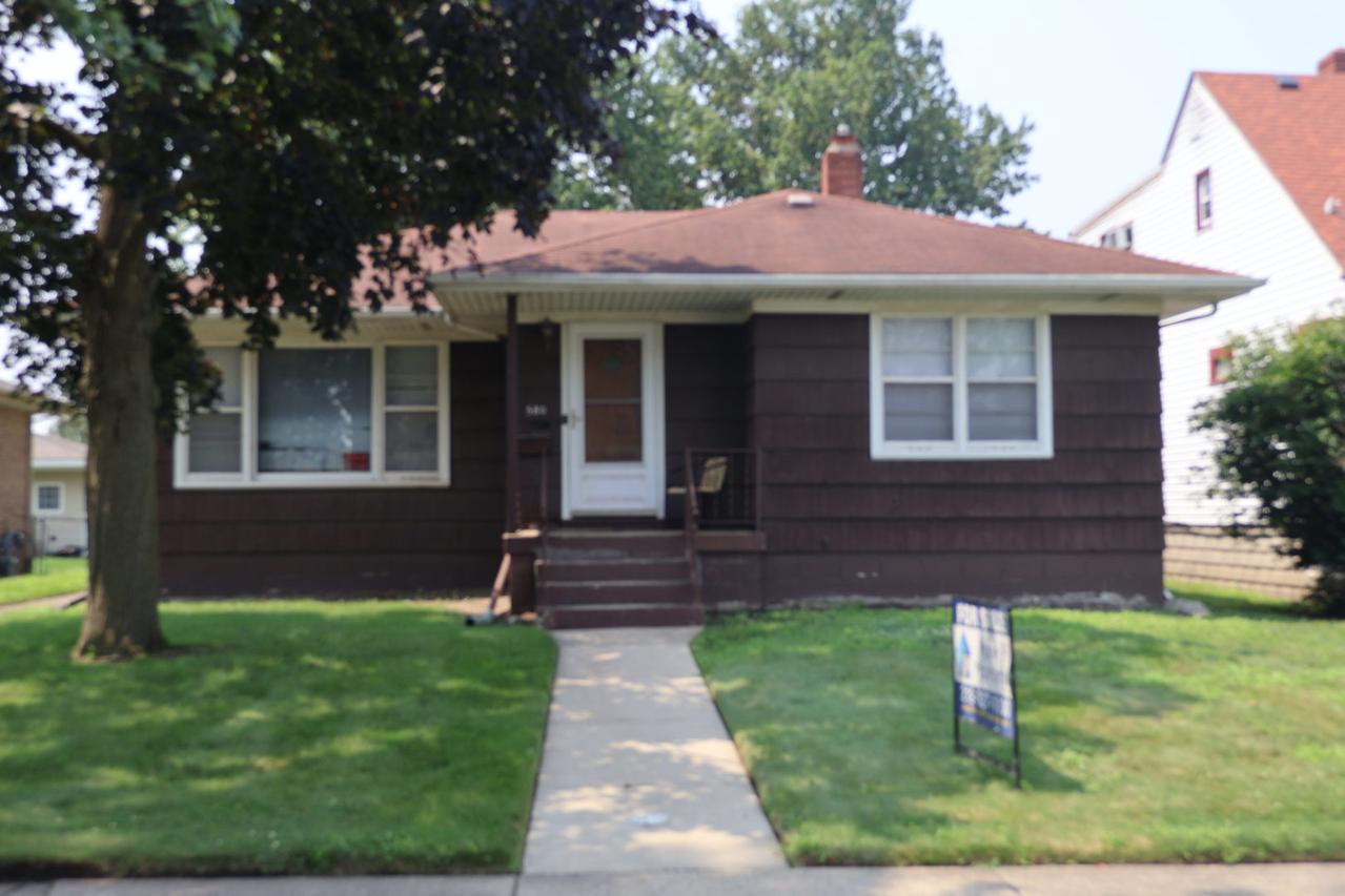 580 Hirsch Ave., Calumet City, IL 60409