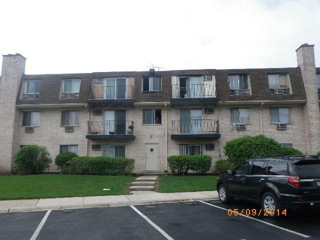 212 Shorewood Dr. #GC, Glendale Heights, IL 60139