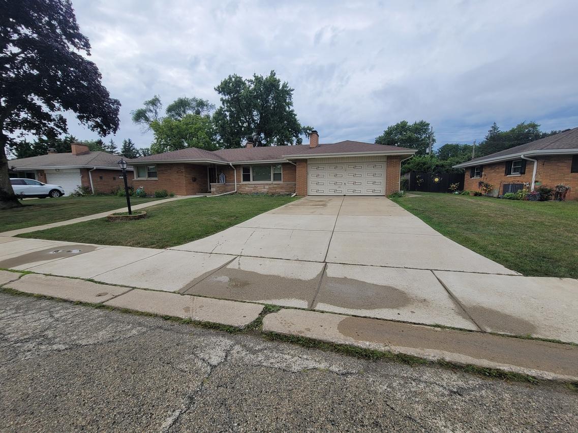 6518 Eldorado Dr., Morton Grove, IL 60053