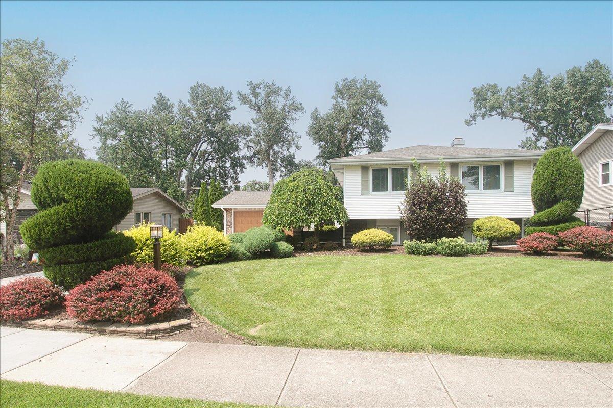 20W608 22nd St., Lombard, IL 60148