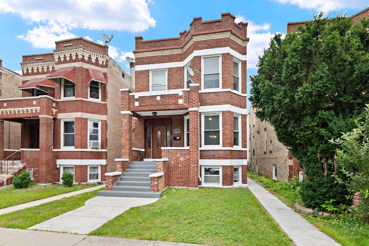 1935 Harvey Ave., Berwyn, IL 60402