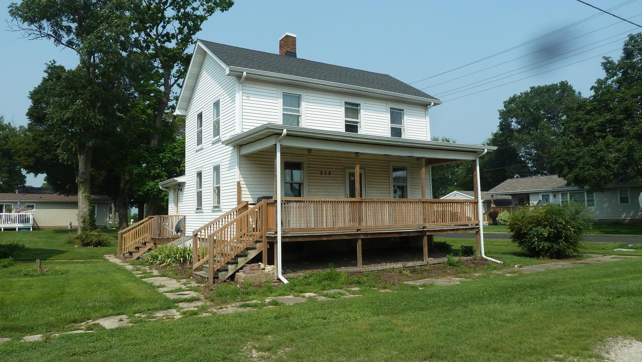 218 N 3rd St., Earlville, IL 60518