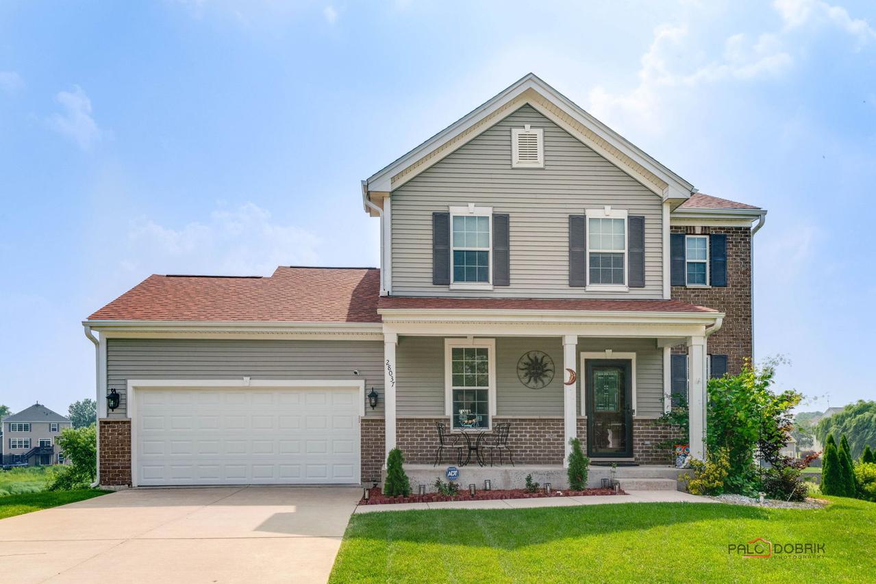 28037 W Canyon Ct., Mchenry, IL 60051