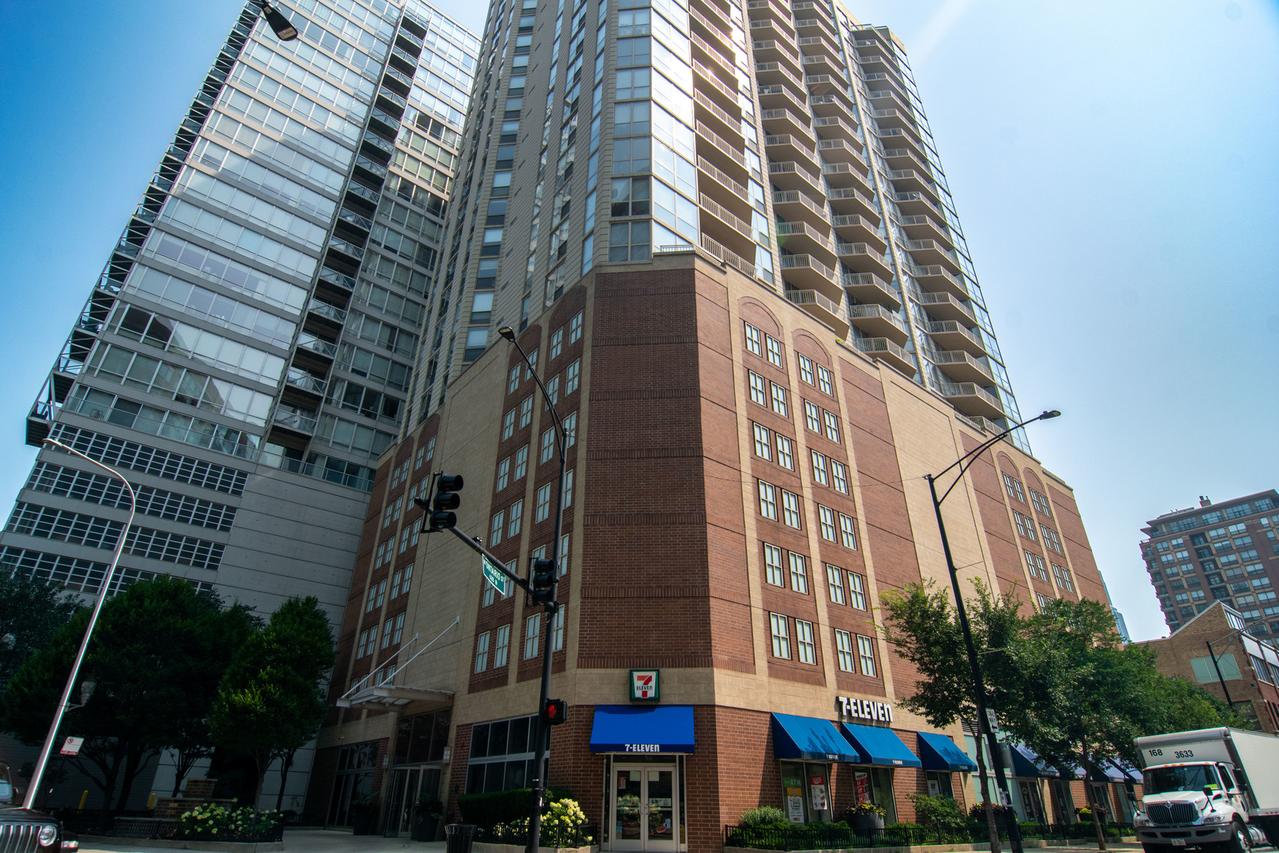 645 N Kingsbury St. #1904, Chicago, IL 60654