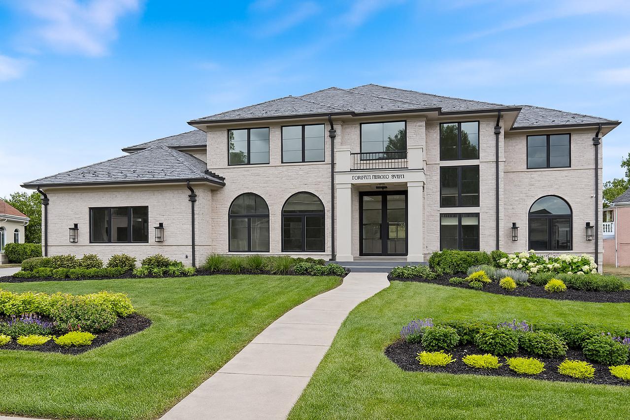 8886 Johnston Rd., Burr Ridge, IL 60522
