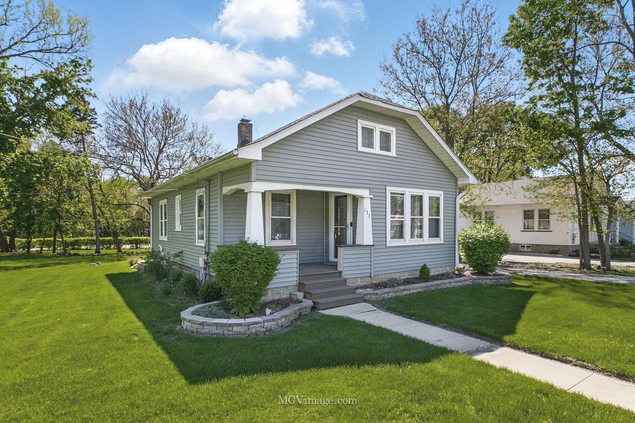 137 E Tyler St., Oswego, IL 60543