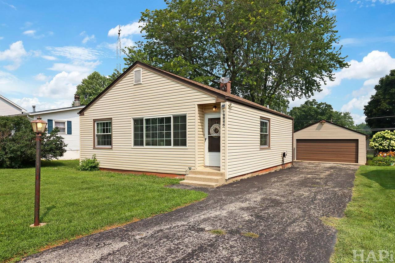 18846 W Deerpath Rd., Grayslake, IL 60030