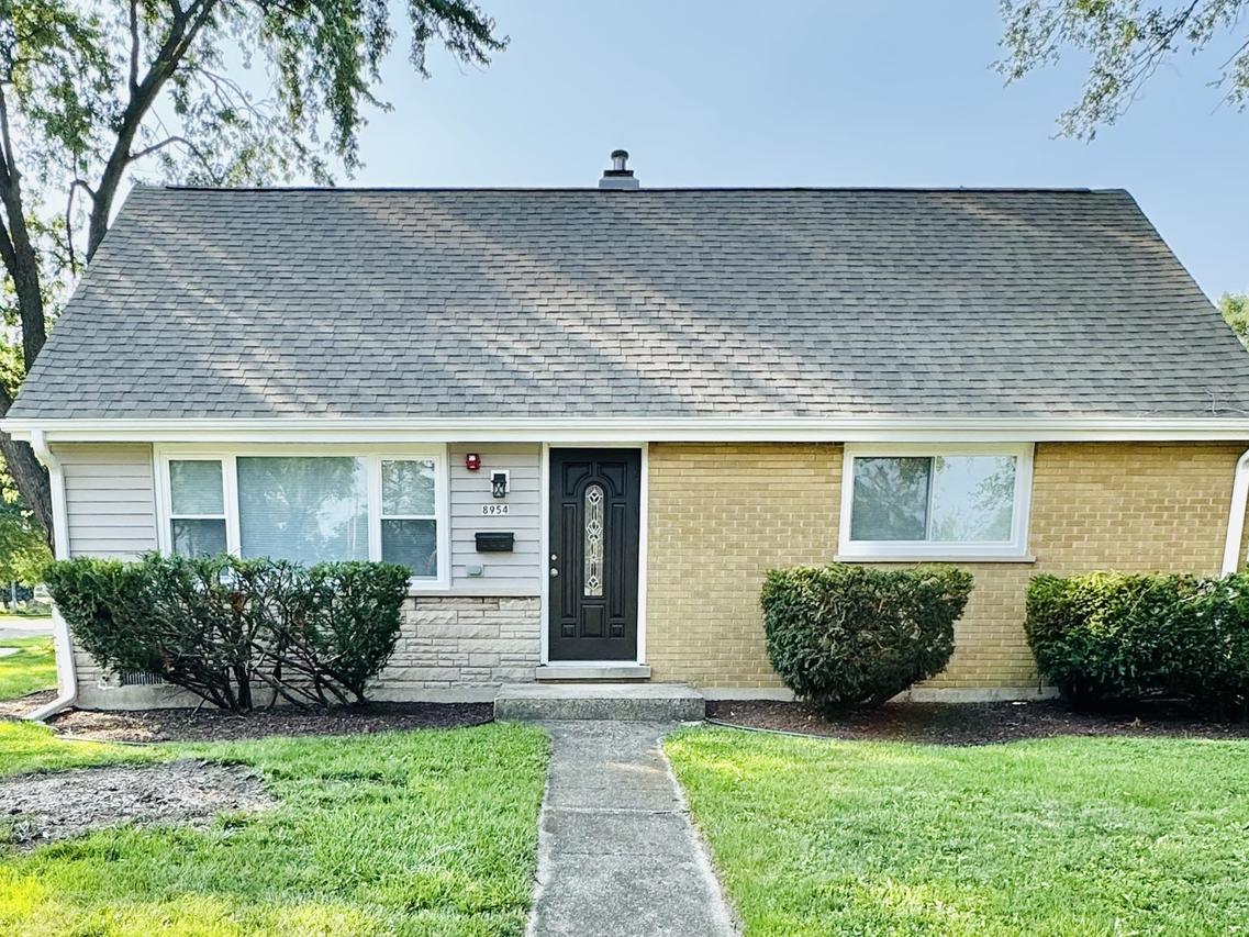 8954 Southfield Dr., Bridgeview, IL 60455